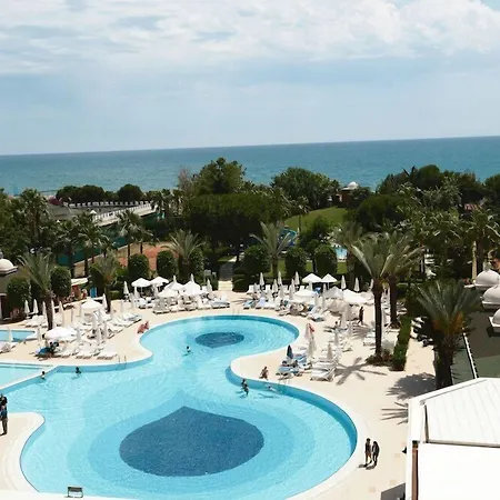 Ξενοδοχείο Insula & 5*