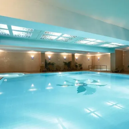 Ξενοδοχείο Insula & 5*