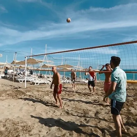 Ξενοδοχείο Insula & 5*