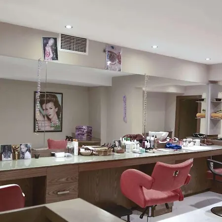 Insula & Ξενοδοχείο