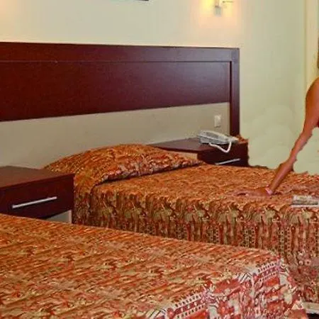 Ξενοδοχείο Insula & 5*