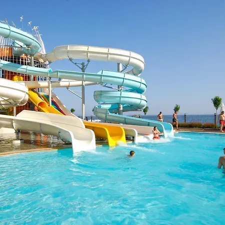 Insula & Ξενοδοχείο 5*