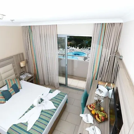 Hotel Insula &
